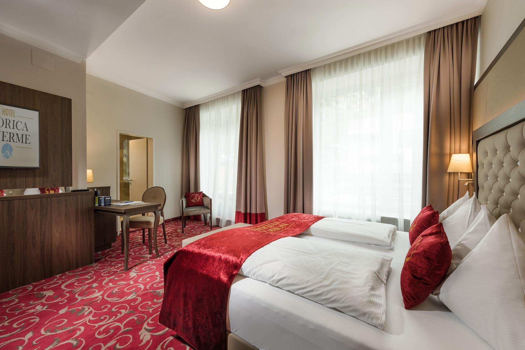Hotel Norica - Thermenhotels Gastein Mit Dem Bademantel Direkt In Die Therme Bad Hofgastein Buitenkant foto